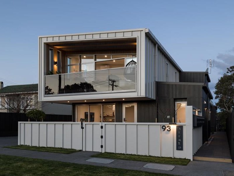 Espan® 470 in Colorsteel® Titania