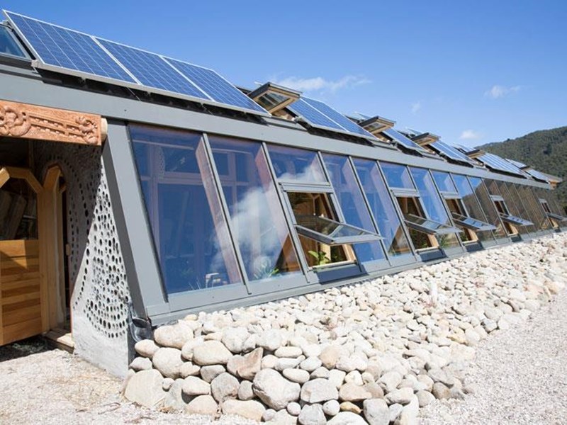 Metalcraft Solar Earthship